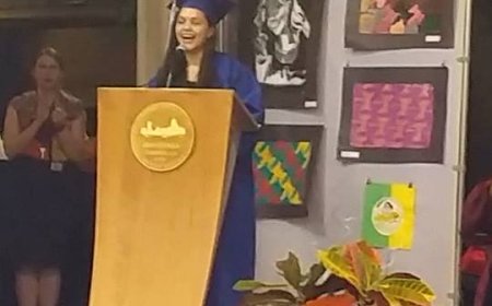 Flavia Machado Freitas finalista com distincao no Jeremiah  E. Burke High School