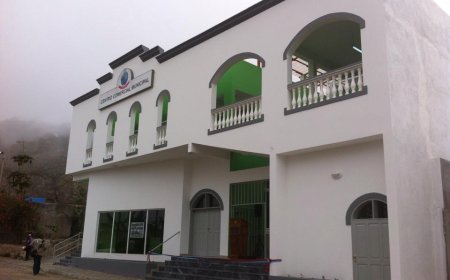 JORGE CARLOS FONSECA PRESIDE ACTO DE INAUGURAÇÃO DO CENTRO COMERCIAL MUNICIPAL DA BRAVA