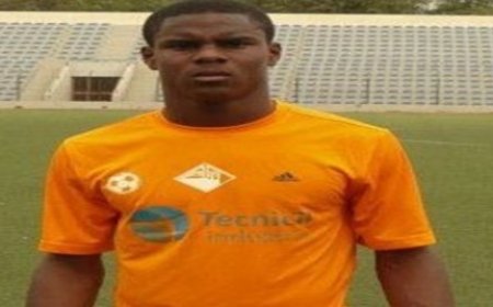 Brava - Cláudio Cabral deixa a baliza para se tornar uma referência no ataque da Juventude da Furna
