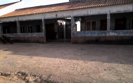 Jovens denunciam estado do Polivalente de Nossa Senhora do Monte