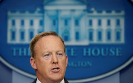 Sean Spicer demite-se do cargo de porta-voz da Casa Branca