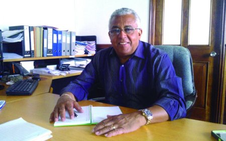 Por causa de pressões familiares, Orlando Balla pode vir a renunciar