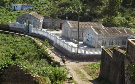 Brava: Servicos da Educacao reagem às críticas dos professores