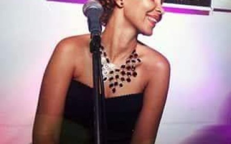 Suzy Monteiro num primeiro show nos Estados Unidos da América