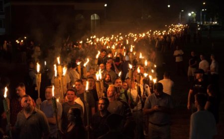 Estado de emergência na Virgínia devido a grande manifestação da extrema-direita