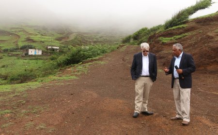Embaixador dos EUA visita obras do MCC na ilha Brava