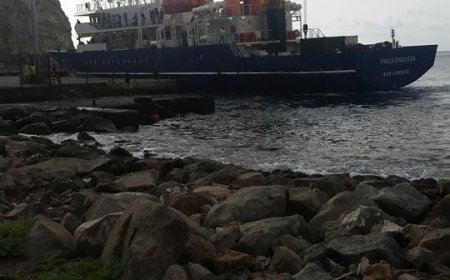 Facto do dia: Praia D' Aguada chega a Brava hoje de manha