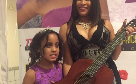 Violao leiloado a favor da causa da Marly rendeu 650 dollars