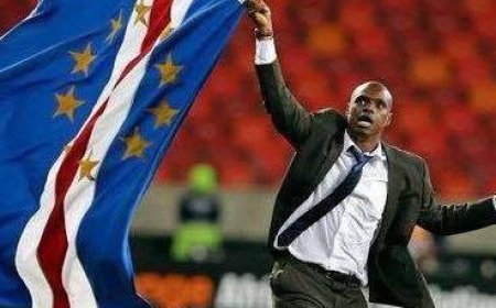 O seleccionador de futebol, Lúcio Antunes, ministrou uma formação de base para treinadores de futebol