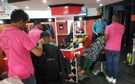 Noy Oliveira (Ilha Brava), barbeiro na Cidade da Praia