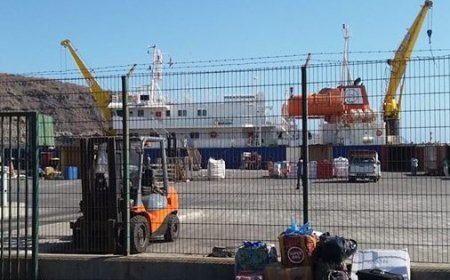 Passageiros para Brava esperam por mais de 6 horas no cais acostável de Vale dos Cavaleiros