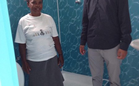 Câmara Municipal da Brava entrega casa de banho a familia carenciada