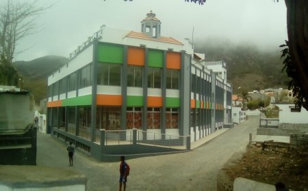 foto do dia: Predio Poupanca novo e preparado para receber seus clientes