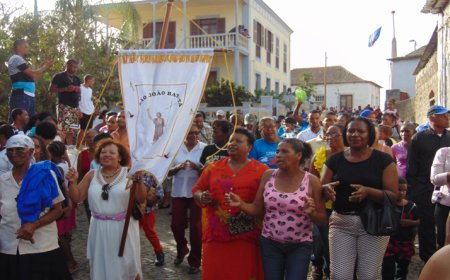 Brava: Os Tubarões, Cordas d’Sol e Lejemea são os cabeça-de-cartaz das festas do Município e São João Baptista