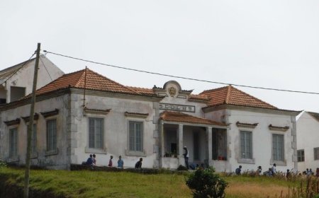 Alunos do primeiro ano da Escola Básica de Nossa Senhora do Monte regressam às aulas