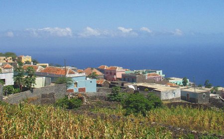 DESENVOLVIMENTO REGIONAL: ASSEMBLEIA INTERMUNICIPAL FOGO E BRAVA REÚNE-SE EM SANTA CATARINA