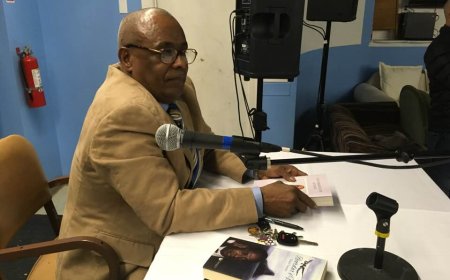  UM OBSERVADOR ATENTO - Livro de Carlos Tavares, um pulsar da comunidade na voz de um cidadao comprometido