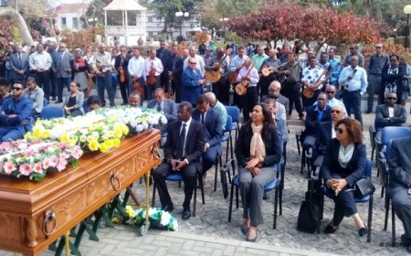 Óbito/Brava: Familiares, amigos e conhecidos despediram-se do ex-deputado José Domingos