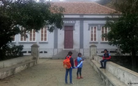 Brava: Delegação escolar procura financiamento para a reabilitação da escola Sena Barcelos