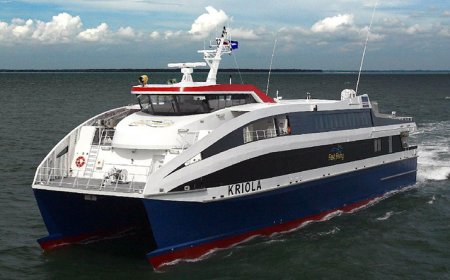 CV Fast Ferry: Passageiros e turistas que ficaram no Porto Inglês denunciam incumprimento de horários de ligações com o Maio