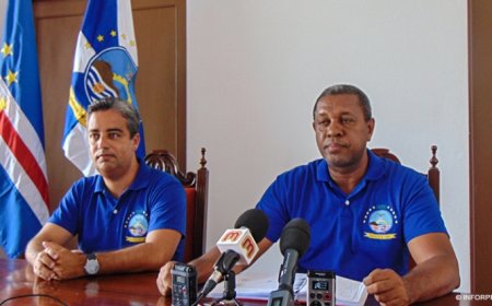 Onda da indignação em S.Vicente: Presidente da Câmara desconsidera 15 mil manifestantes que chamou de «maskrinha de cu pelod»