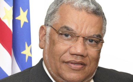 Government decrees two days of national mourning for the death of Júlio Herbert