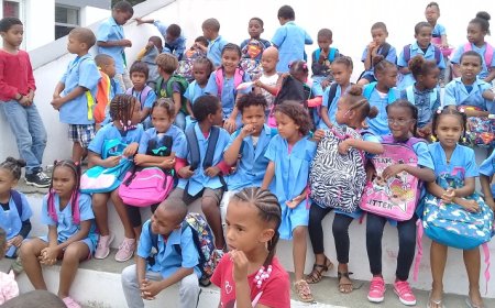 Brava: “Não há nenhum aluno do 1º ao 8º ano que fica fora do sistema por falta de material ou de condições” – director do CENS