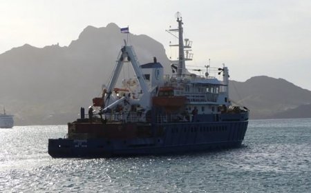 Navio Sotavento inclina-se perigosamente e assusta passageiros