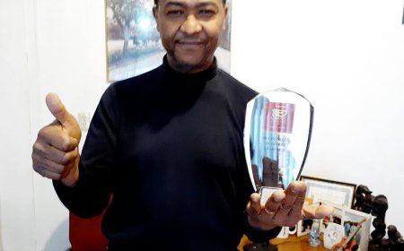 Liga Africa reconhecida pela Red Carpets Awards pela sua contribuição na promoção e preservação da música cabo-verdiana