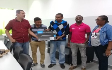 Brava: Escola Secundária Eugénio Tavares recebe câmara de vigilância da fundação “Papai Didi”