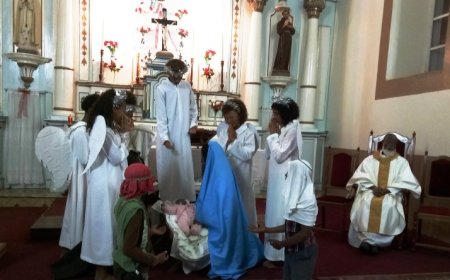 Brava: Leitura do Evangelho e homilia na noite de Natal foram de representação bíblica e de reflexão