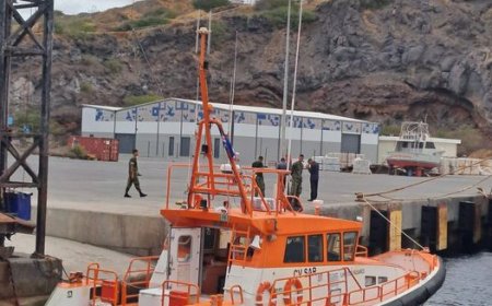 NSAR vessel “Ilhéu dos Pássaros” transports technicians from Fogo Island to Brava and medical evacuation mission