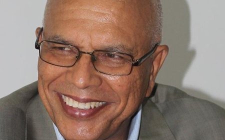 Carlos Burgo, antigo Deputado, Ex-Ministro e Ex-Governador do BCV conta as peripecias de uma viagem frustada entre Praia e Brava