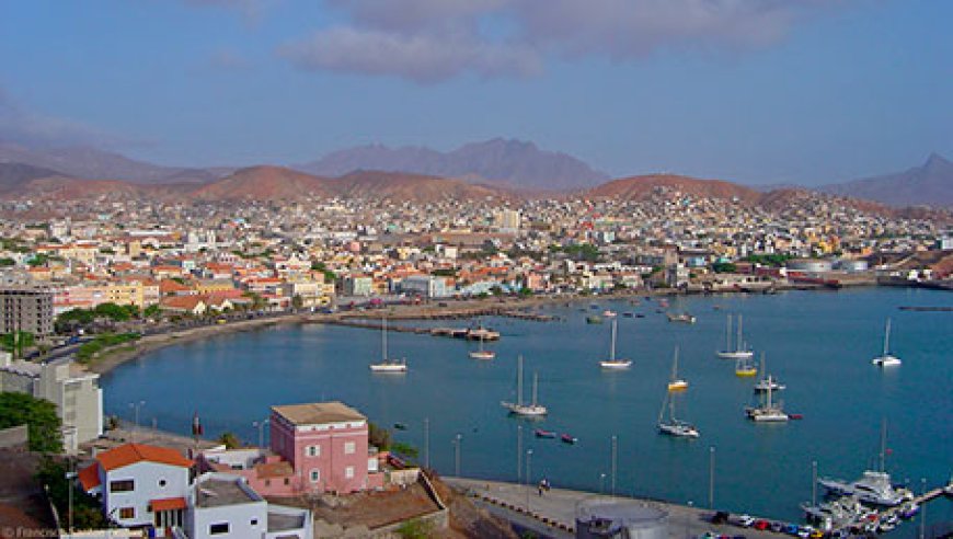 Fitch coloca dívida pública de Cabo Verde nos 120% do PIB