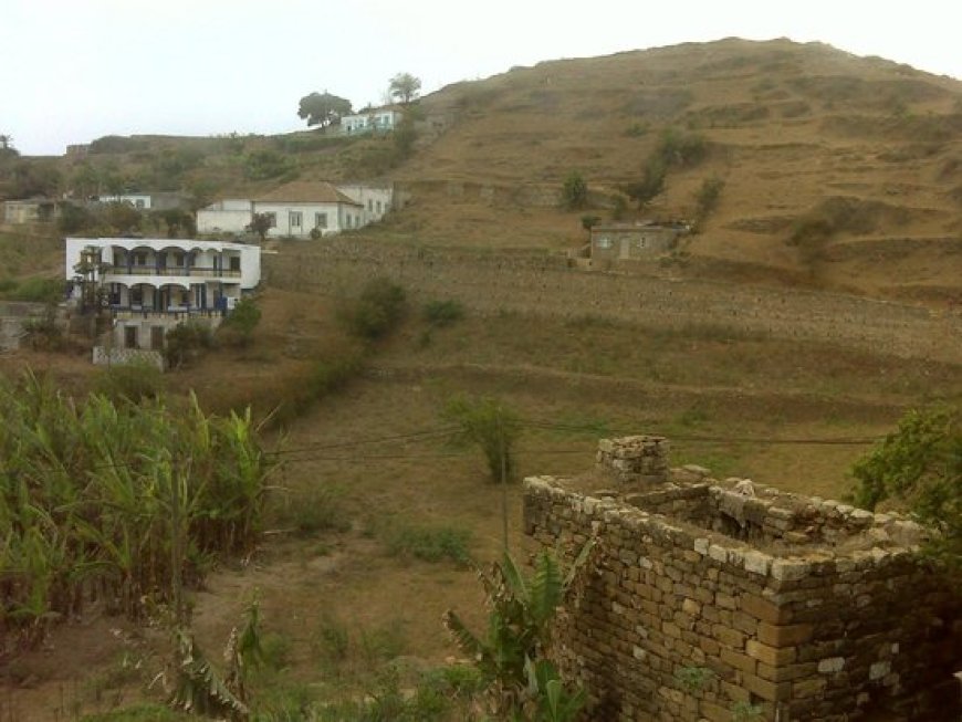 Moradores de Montero (Cova Rodela) clama por arruamento