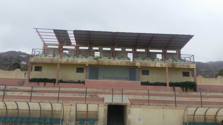 Estadio Aquiles de Oliveira clama por obras de recuperação