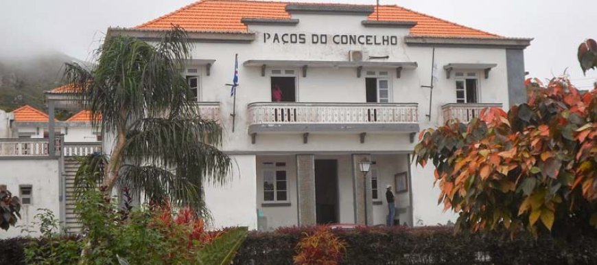 Irregularidades nos Órgãos autárquicos da Brava: Eleitos do PAICV convocam Assembleia Municipal que está na iminência de perder mandato