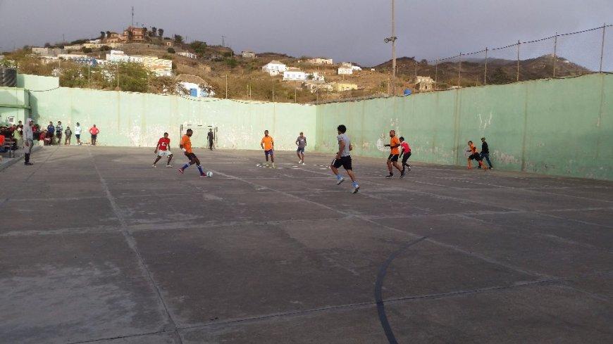Torneio de futebolinho visando movimentar a freguesia de Nossa Senhora do Monte
