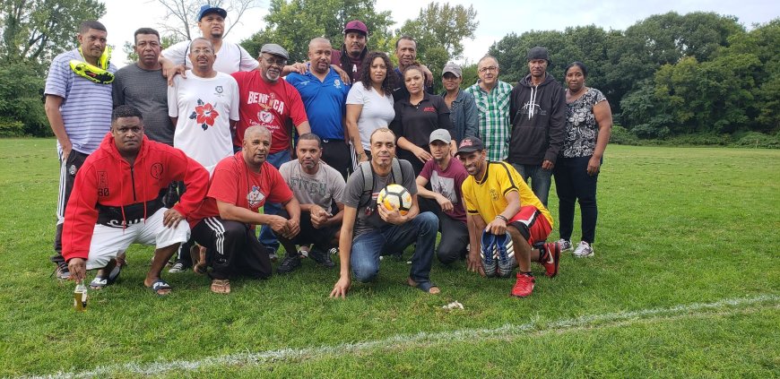 Foto da semana: Grupo base de Apoio a Julio Gomes (Djudju de Nha Paulina)