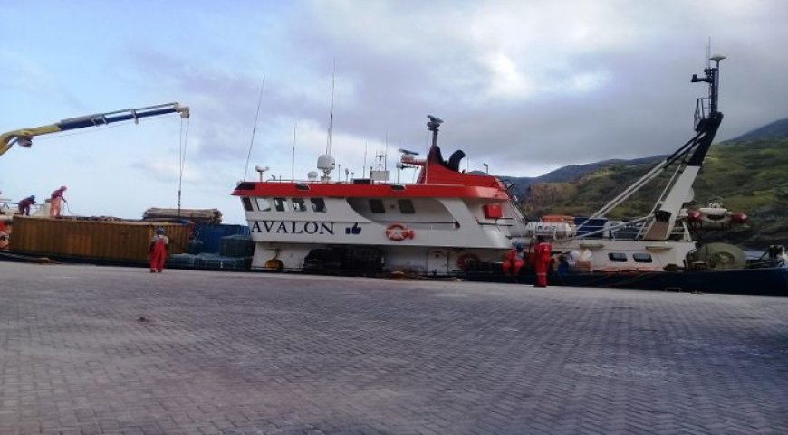 Ilha Brava: Comerciantes satisfeitos com o início de carreira de uma nova embarcação de cargas