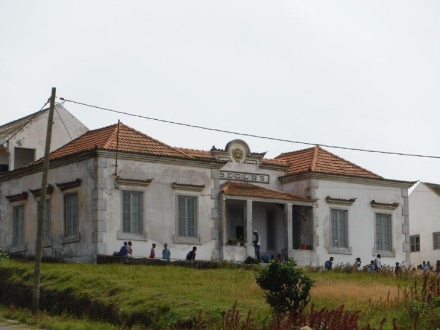 Alunos do primeiro ano da Escola Básica de Nossa Senhora do Monte regressam às aulas