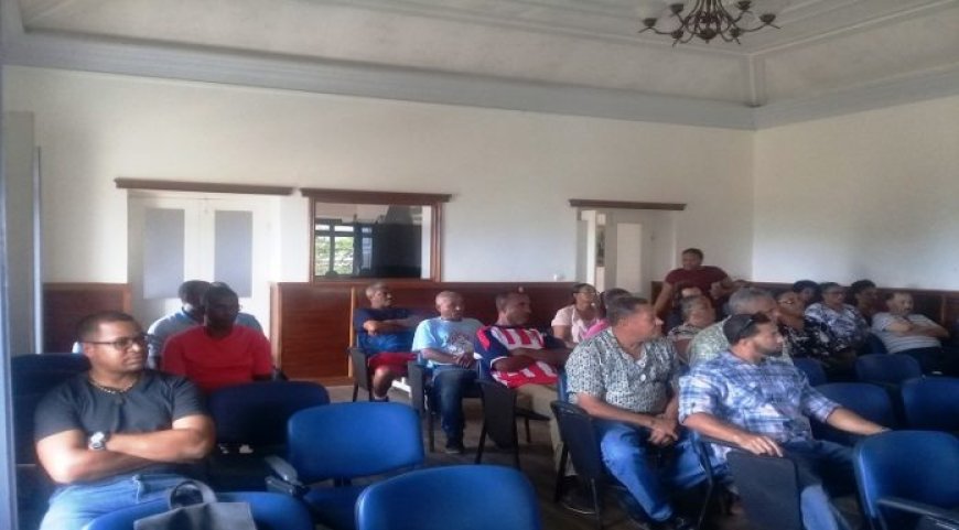 Brava: Autarquia reúne-se com operadores económicos para ouvir “reclamações” da classe após fiscalização feita pela ARFA