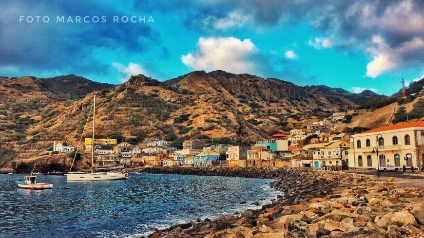 Foto da Semana: Furna ilha Brava, porta de entrada e saida