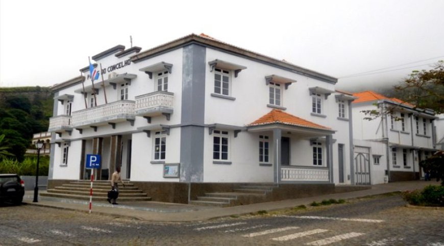Ilha Brava: Assembleia Municipal aprova orçamento para o ano 2019 com votos favoráveis da bancada do MpD e contra do PAICV