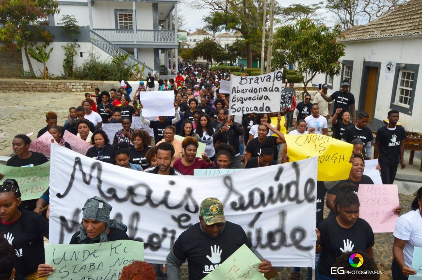 Ilha Brava desperta e sai a rua..... Basta!