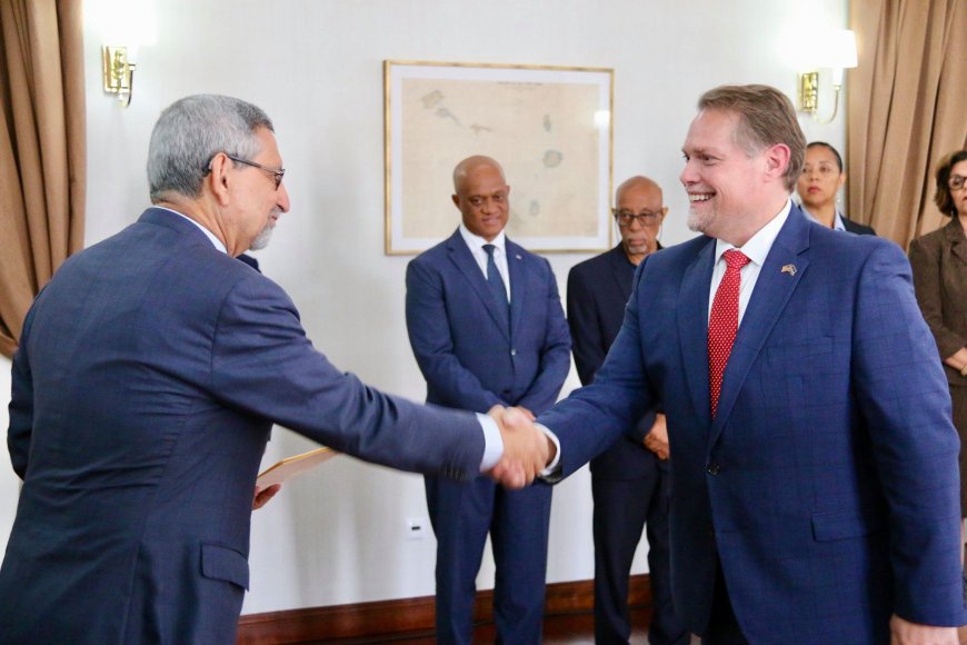 Conheça ao novo Embaixador dos Estados Unidos em Cabo Verde!