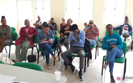 Brava: Beneficiaries of Project I of the local employment and employability network begin the recycling phase that precedes production