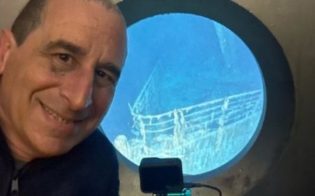 'The Simpsons' Producer Who Was On Titanic's Submarine Reveals What It's Like to Be Lost in the Ocean's Depths