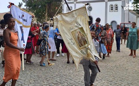 Brava: Flag festivities culminate with the passage of the flag of São Pedro and the boat to the mast