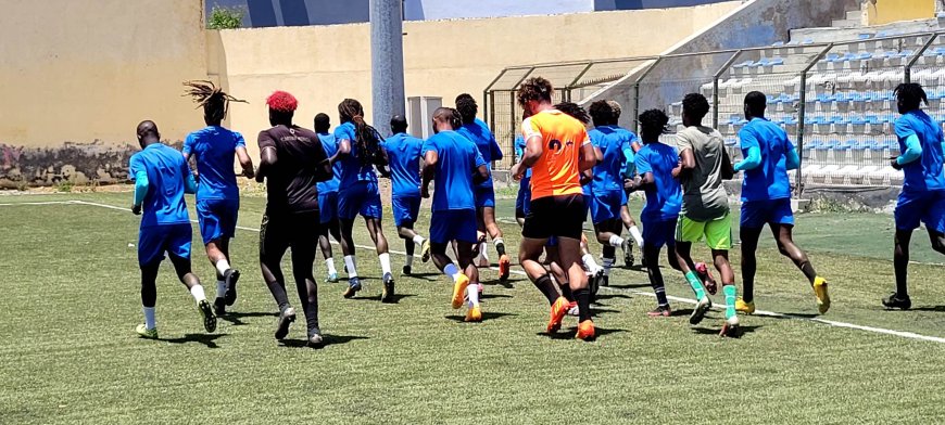 Morabeza Da Brava, first training session at Várzea stadium